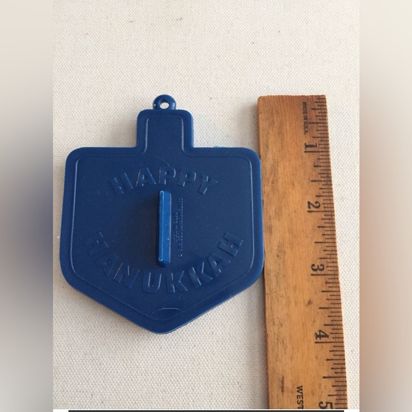 Hanukkah Dreidel Cookie Cutter - Picture 4 of 4